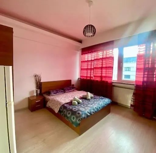 Scala Ultracentral Old Town Апартаменти